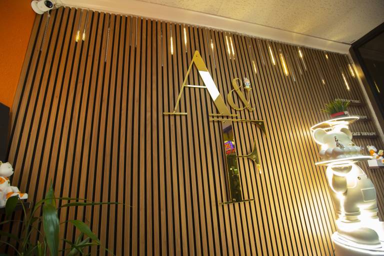 gallery02